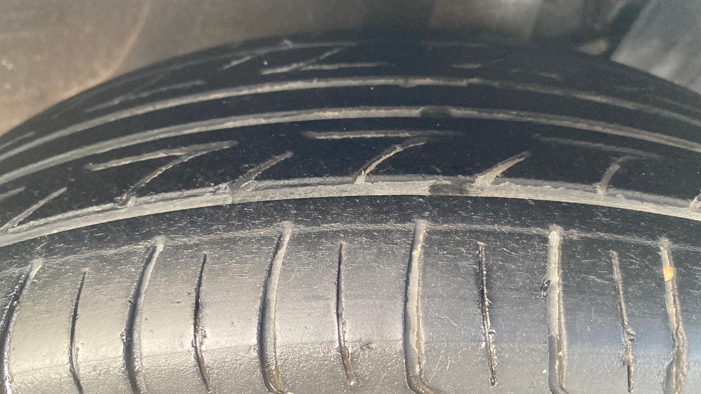 2021 Maruti New Wagon-R ZXI 1.2, CNG, Manual, 92,400 km, Right Front Tyre Tread