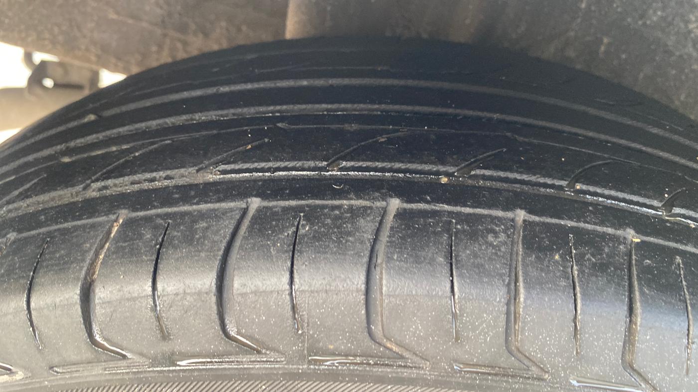 2021 Maruti New Wagon-R ZXI 1.2, CNG, Manual, 92,400 km, Right Rear Tyre Tread