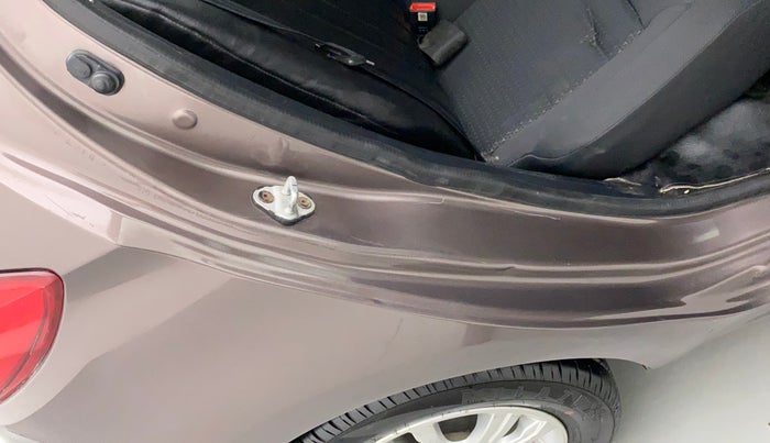 2018 Tata Tiago XZ PETROL, Petrol, Manual, 71,390 km, Right C pillar - Paint is slightly faded