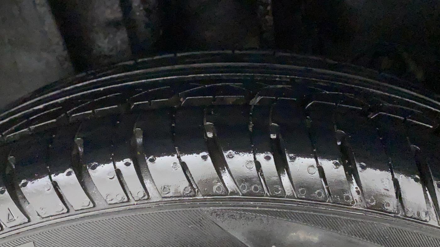 2018 Tata Tiago XZ PETROL, Petrol, Manual, 71,390 km, Right Rear Tyre Tread