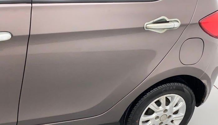 2018 Tata Tiago XZ PETROL, Petrol, Manual, 71,390 km, Rear left door - Chrome on handle has slight discoularation