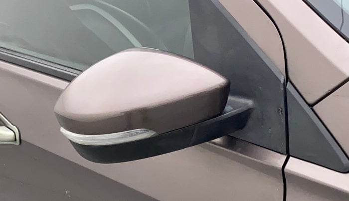 2018 Tata Tiago XZ PETROL, Petrol, Manual, 71,390 km, Right rear-view mirror - Mirror motor not working