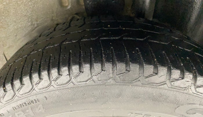 2010 Ford Figo 1.2 EXI DURATEC, Petrol, Manual, 41,678 km, Left Rear Tyre Tread