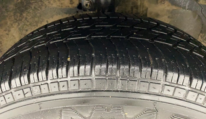 2010 Ford Figo 1.2 EXI DURATEC, Petrol, Manual, 41,678 km, Right Front Tyre Tread