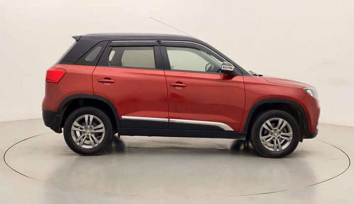 2016 Maruti Vitara Brezza ZDI PLUS DUAL TONE, Diesel, Manual, 1,07,751 km, Right Side View