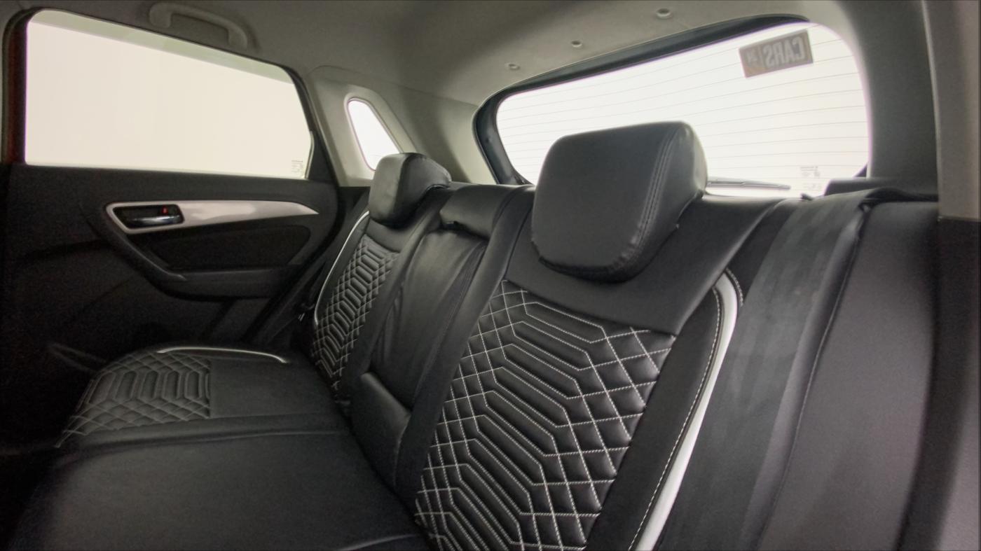 2016 Maruti Vitara Brezza ZDI PLUS DUAL TONE, Diesel, Manual, 1,07,751 km, Right Side Rear Door Cabin