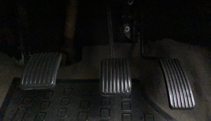 2015 Hyundai i10 SPORTZ 1.1, Petrol, Manual, 35,473 km, Pedals