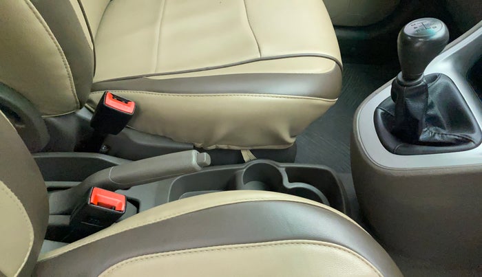 2015 Hyundai i10 SPORTZ 1.1, Petrol, Manual, 35,473 km, Gear Lever