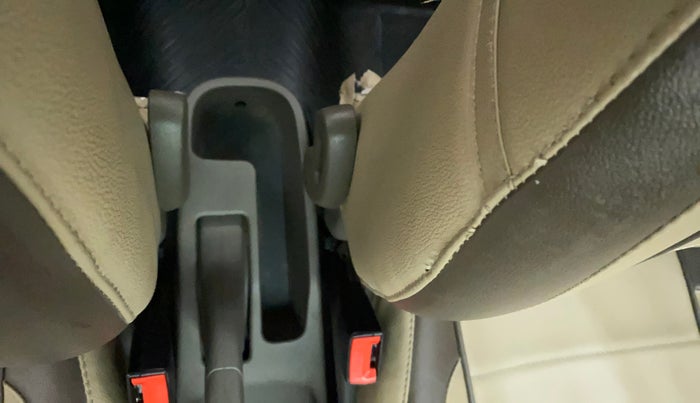 2015 Hyundai i10 SPORTZ 1.1, Petrol, Manual, 35,473 km, Driver Side Adjustment Panel