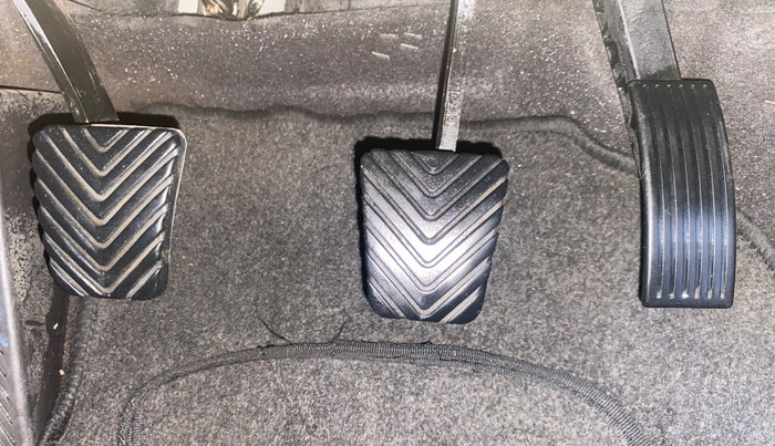 2013 Hyundai Verna FLUIDIC 1.6 VTVT SX, Petrol, Manual, 70,493 km, Pedals