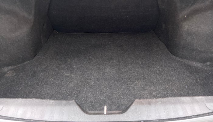 2015 Maruti Ciaz ZXI+, Petrol, Manual, 1,13,815 km, Boot Inside