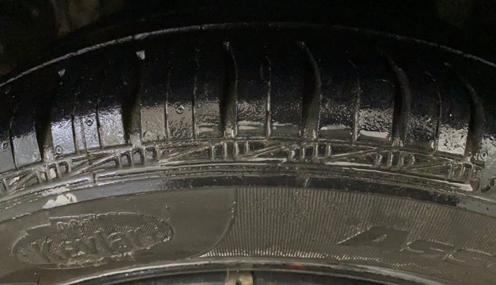 2017 Honda Amaze 1.2L I-VTEC S OPT, CNG, Manual, 52,149 km, Right Rear Tyre Tread