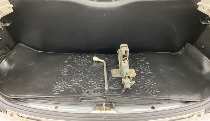 2015 Tata Nano TWIST XM, Petrol, Manual, 45,327 km, Boot Inside
