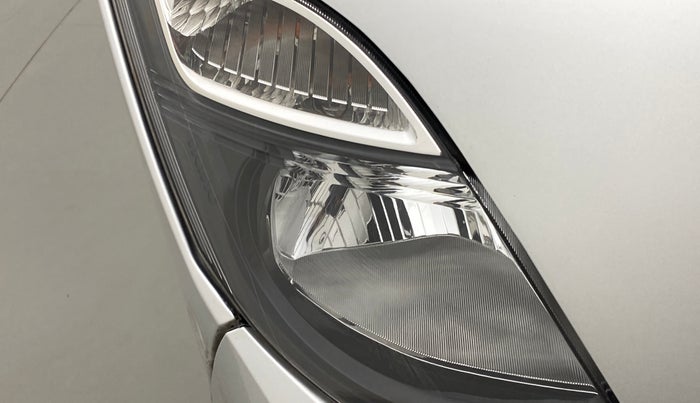 2015 Tata Nano TWIST XM, Petrol, Manual, 45,327 km, Right headlight - Minor scratches