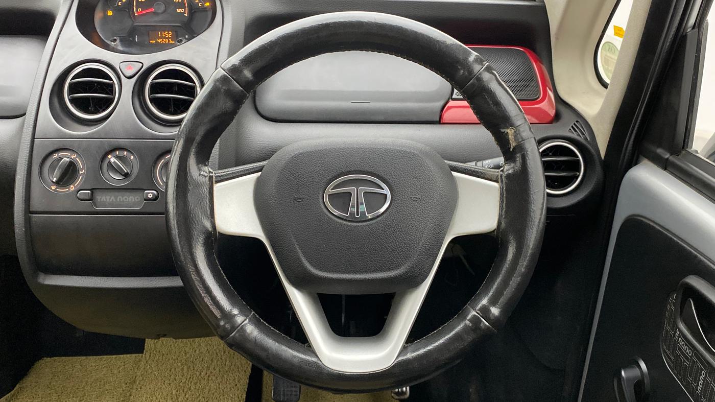 2015 Tata Nano TWIST XM, Petrol, Manual, 45,327 km, Steering Wheel Close Up