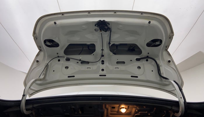2016 Maruti Ciaz ZXI PLUS, CNG, Manual, 93,550 km, Boot Door Open