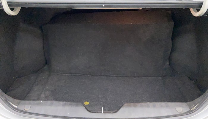 2016 Maruti Ciaz ZXI PLUS, CNG, Manual, 93,550 km, Boot Inside