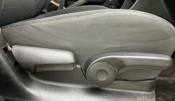 2018 Maruti Vitara Brezza ZDI AMT, Diesel, Automatic, 73,269 km, Driver Side Adjustment Panel