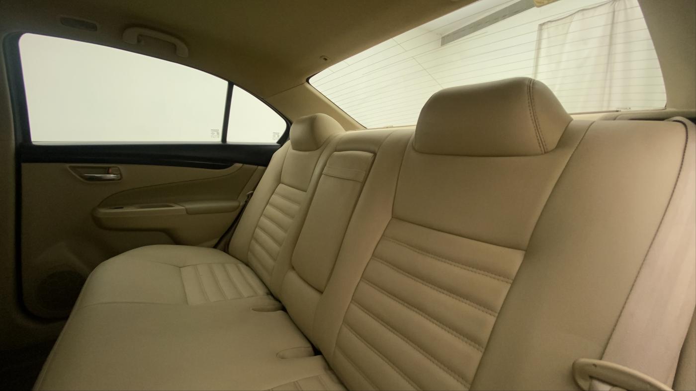 2018 Maruti Ciaz ZETA 1.4  MT PETROL, Petrol, Manual, 87,680 km, Right Side Rear Door Cabin