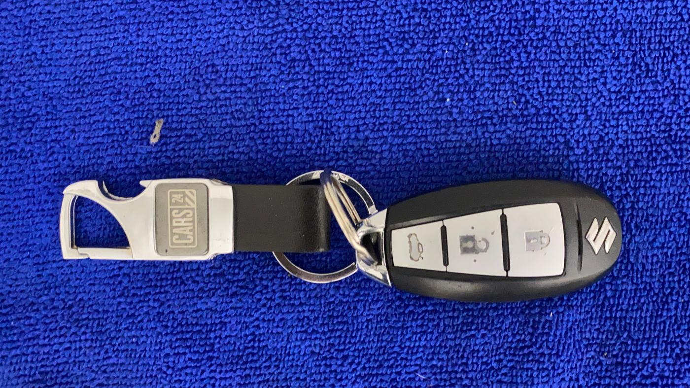2018 Maruti Ciaz ZETA 1.4  MT PETROL, Petrol, Manual, 87,680 km, Key Close Up