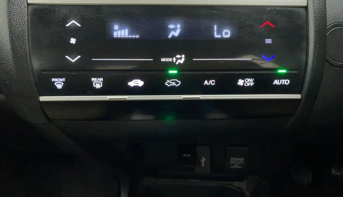 2016 Honda Jazz 1.2L I-VTEC V, Petrol, Manual, 97,661 km, Automatic Climate Control
