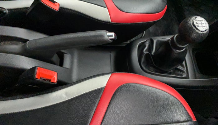 2015 Maruti Swift VXI, Petrol, Manual, 33,523 km, Gear Lever