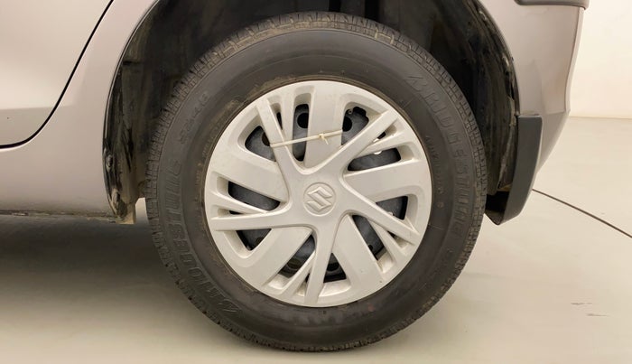2015 Maruti Swift VXI, Petrol, Manual, 33,523 km, Left Rear Wheel
