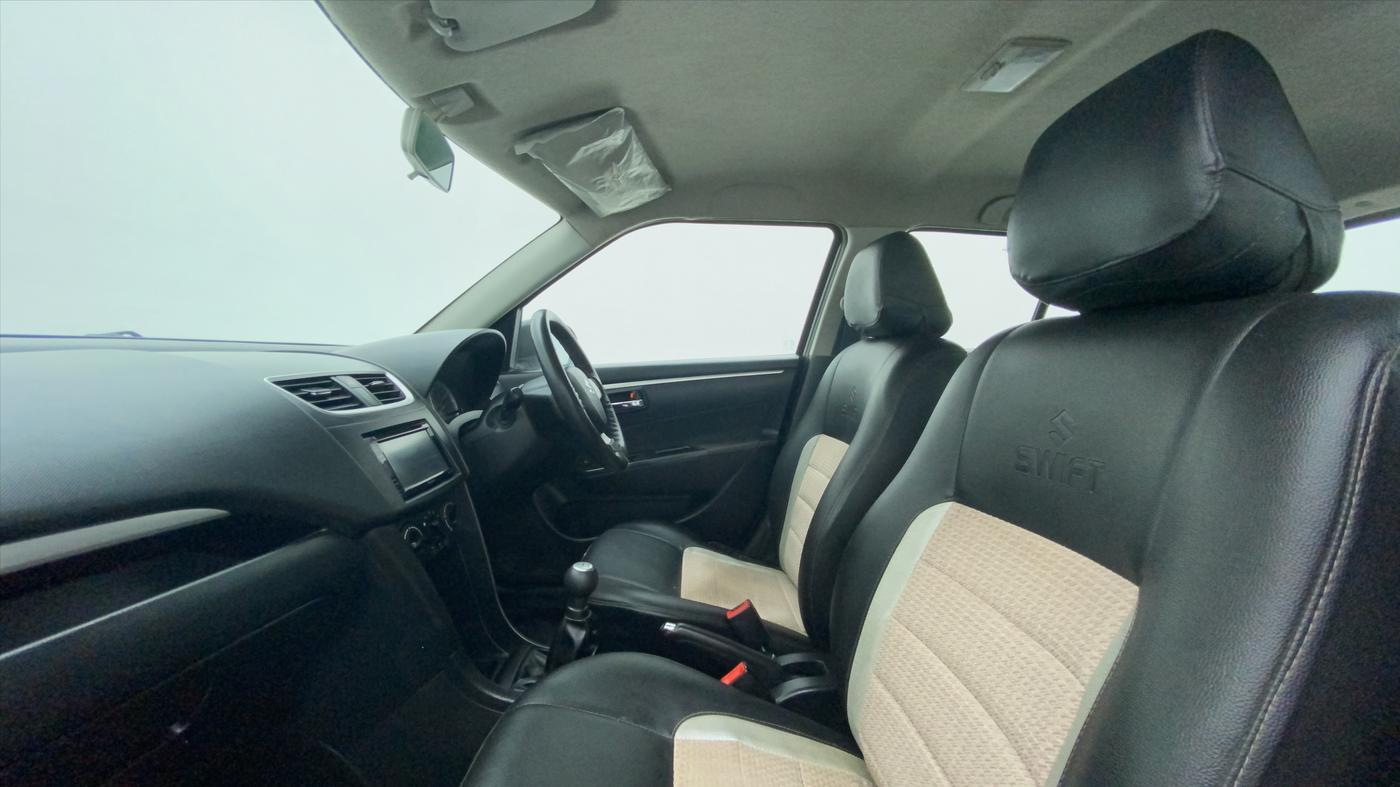 2013 Maruti Swift VXI, Petrol, Manual, 43,415 km, Right Side Front Door Cabin