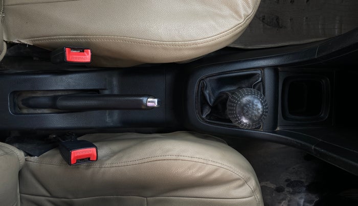 2013 Maruti Swift VDI, Diesel, Manual, 87,232 km, Gear Lever