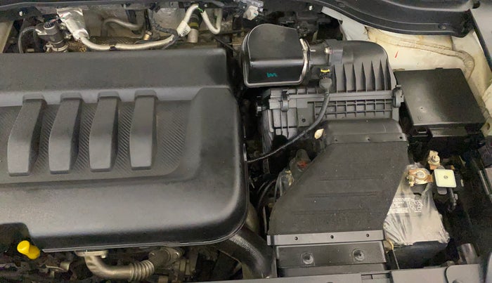 2023 Mahindra XUV700 AX 7 LUXURY D AWD AT 7 STR, Diesel, Automatic, 76,365 km, Engine View - Left