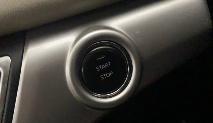 2023 Mahindra XUV700 AX 7 LUXURY D AWD AT 7 STR, Diesel, Automatic, 76,365 km, Keyless Start/ Stop Button