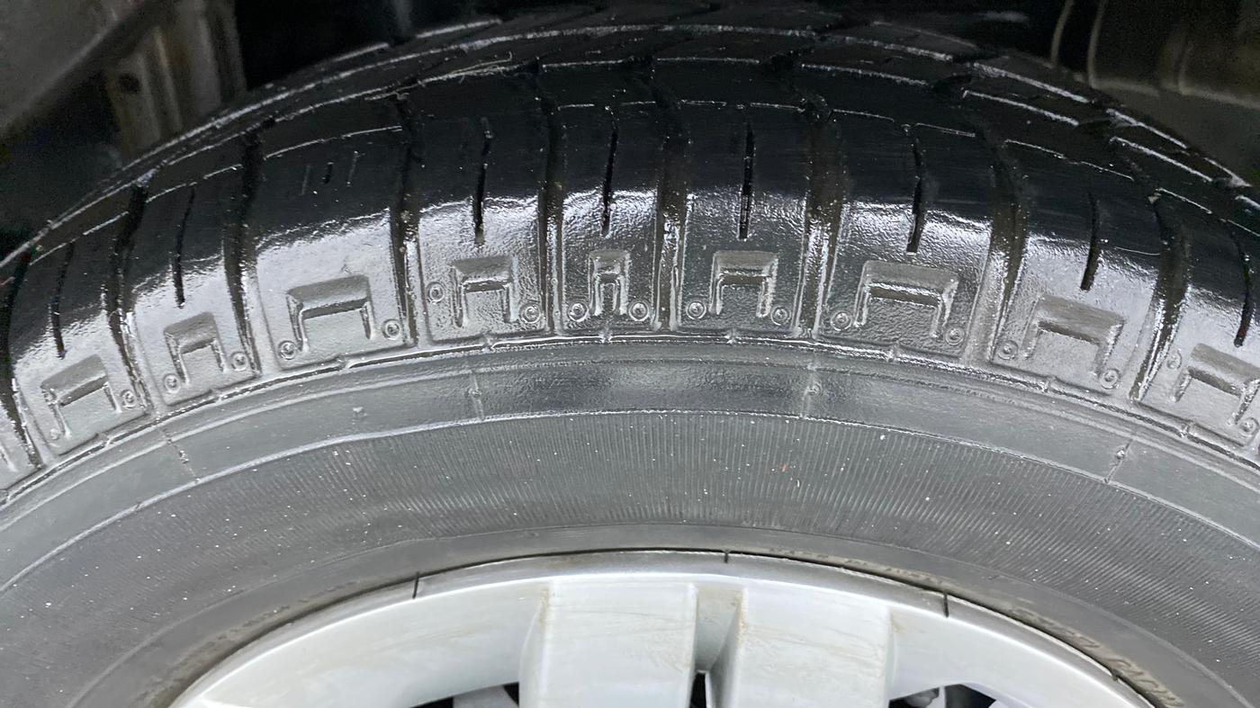 2015 Maruti Alto 800 LXI, Petrol, Manual, 42,501 km, Left Rear Tyre Tread