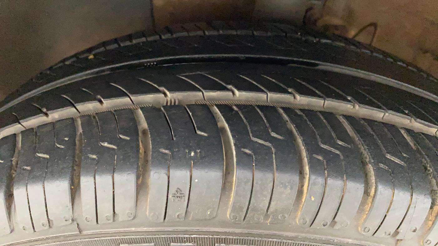 2018 Hyundai Verna 1.4 EX PETROL, Petrol, Manual, 70,838 km, Left Front Tyre Tread