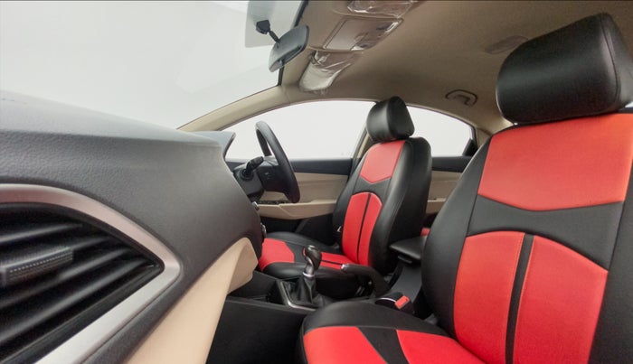 2018 Hyundai Verna 1.4 EX PETROL, Petrol, Manual, 70,838 km, Right Side Front Door Cabin
