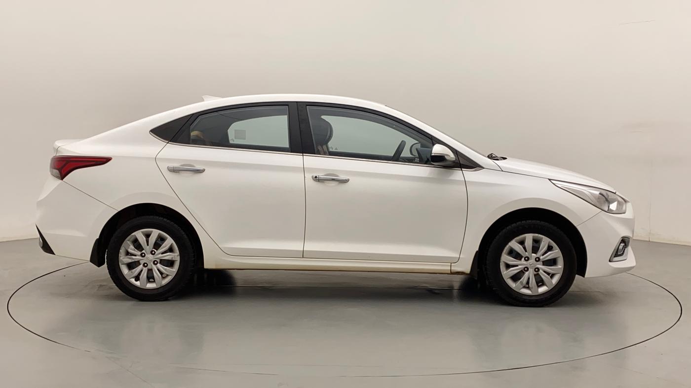 2018 Hyundai Verna 1.4 EX PETROL, Petrol, Manual, 70,838 km, Right Side View