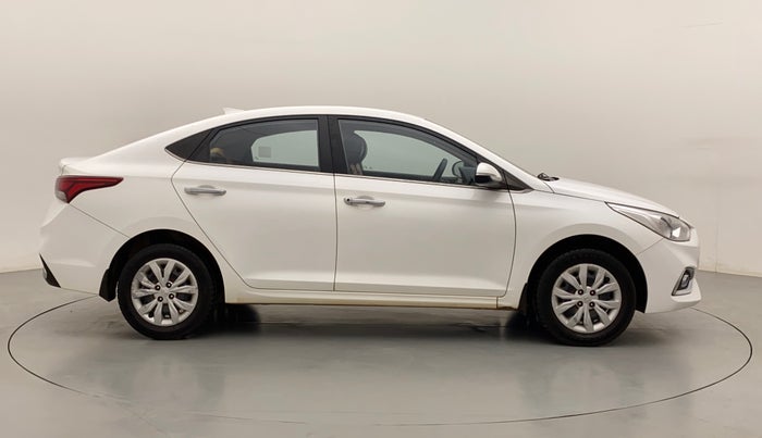 2018 Hyundai Verna 1.4 EX PETROL, Petrol, Manual, 70,838 km, Right Side View
