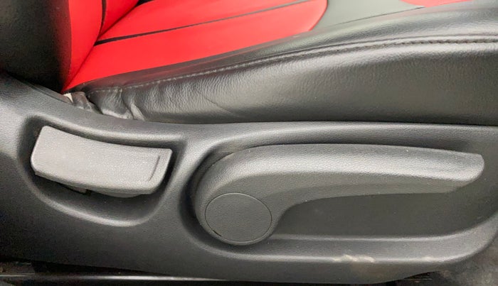 2018 Hyundai Verna 1.4 EX PETROL, Petrol, Manual, 70,838 km, Driver Side Adjustment Panel
