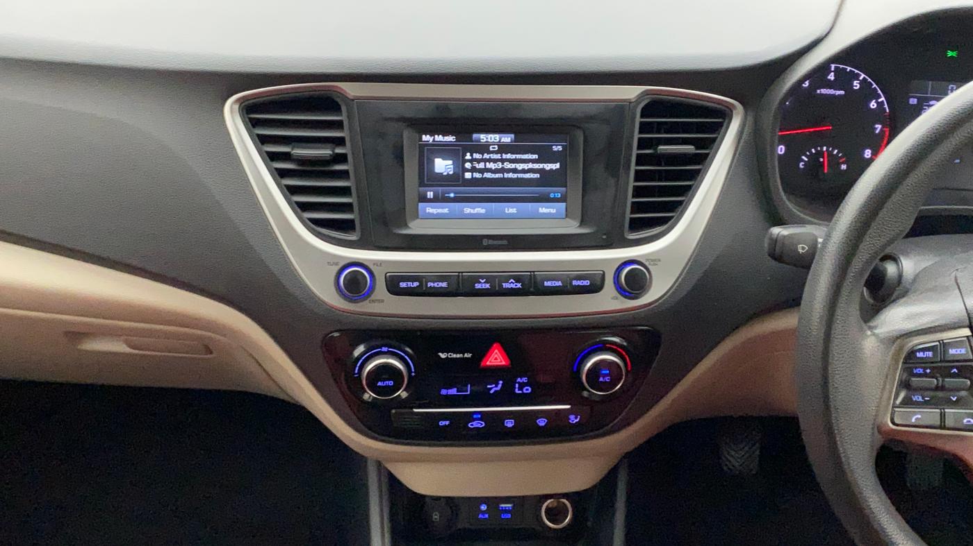 2018 Hyundai Verna 1.4 EX PETROL, Petrol, Manual, 70,838 km, Air Conditioner