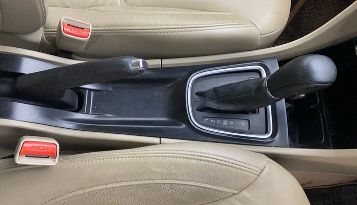2021 Maruti Ciaz ALPHA  AT 1.5 SHVS PETROL, Petrol, Automatic, 80,048 km, Gear Lever