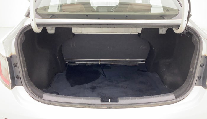 2021 Hyundai AURA SX 1.2, Petrol, Manual, 74,307 km, Boot Inside