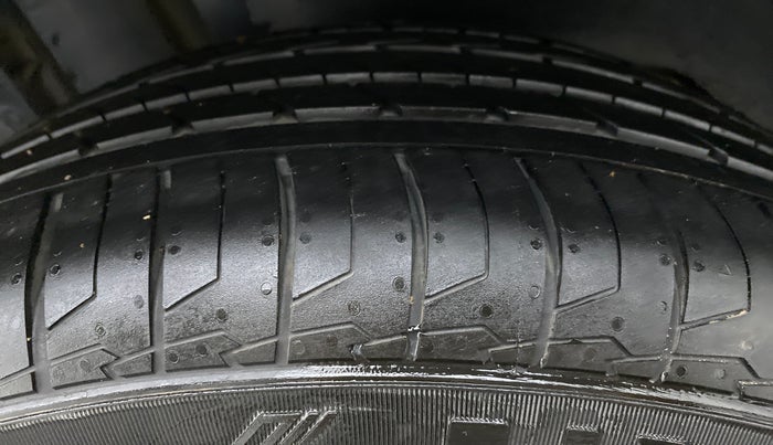 2019 MG HECTOR SHARP DCT PETROL, Petrol, Automatic, 40,413 km, Right Rear Tyre Tread