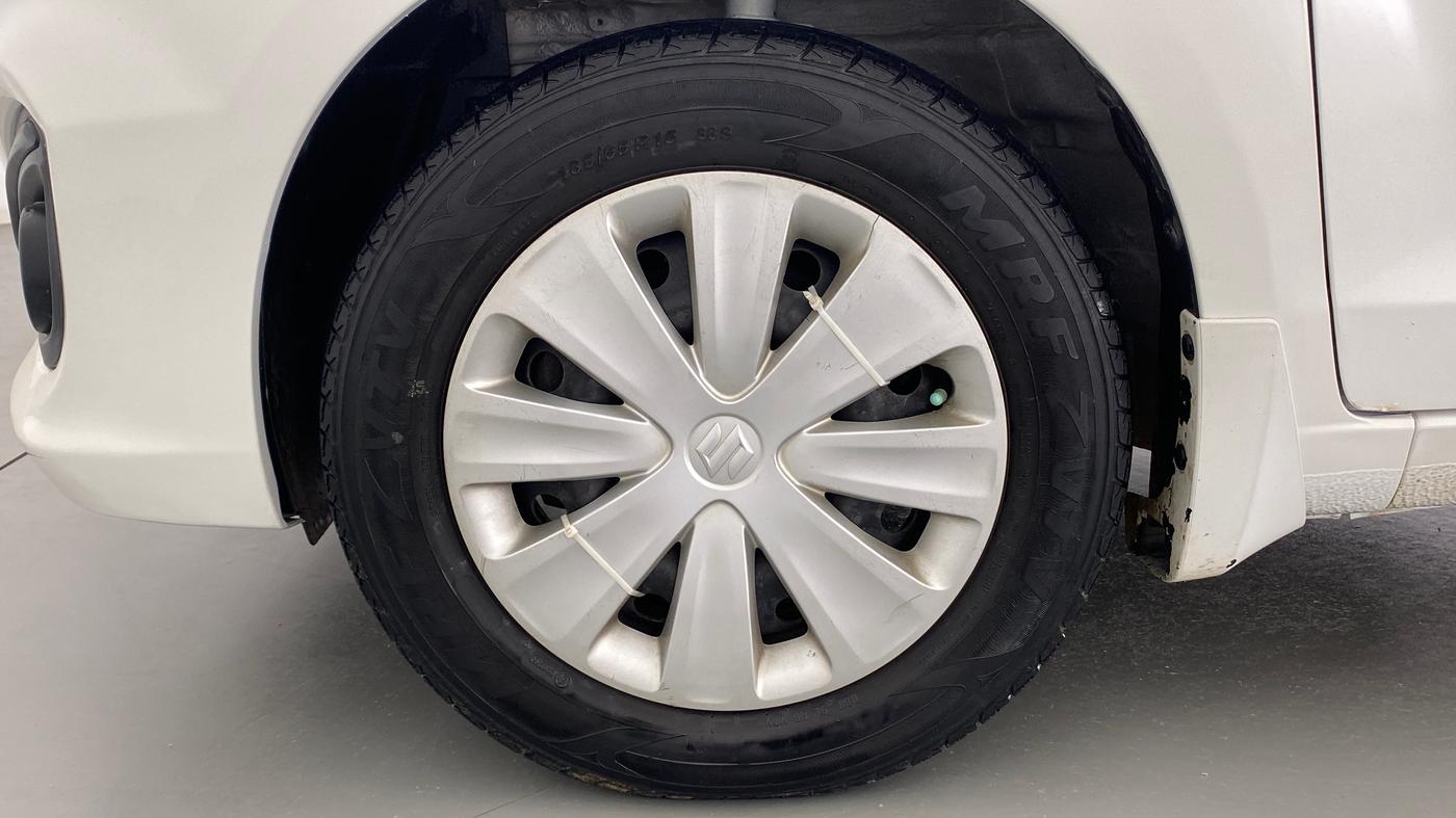 2017 Maruti Ertiga VXI ABS, Petrol, Manual, 38,752 km, Left Front Wheel