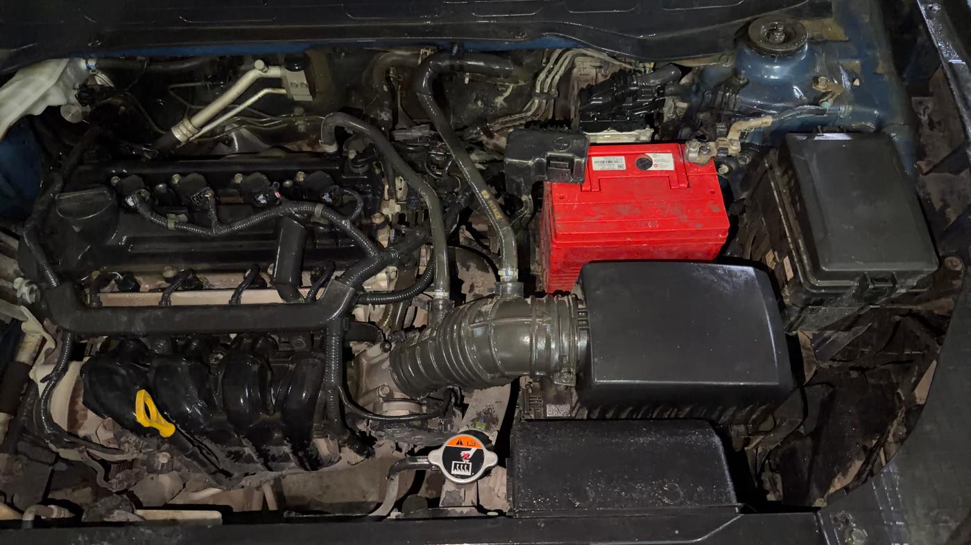 2022 Hyundai VENUE S 1.2, Petrol, Manual, 73,770 km, Engine View - Left