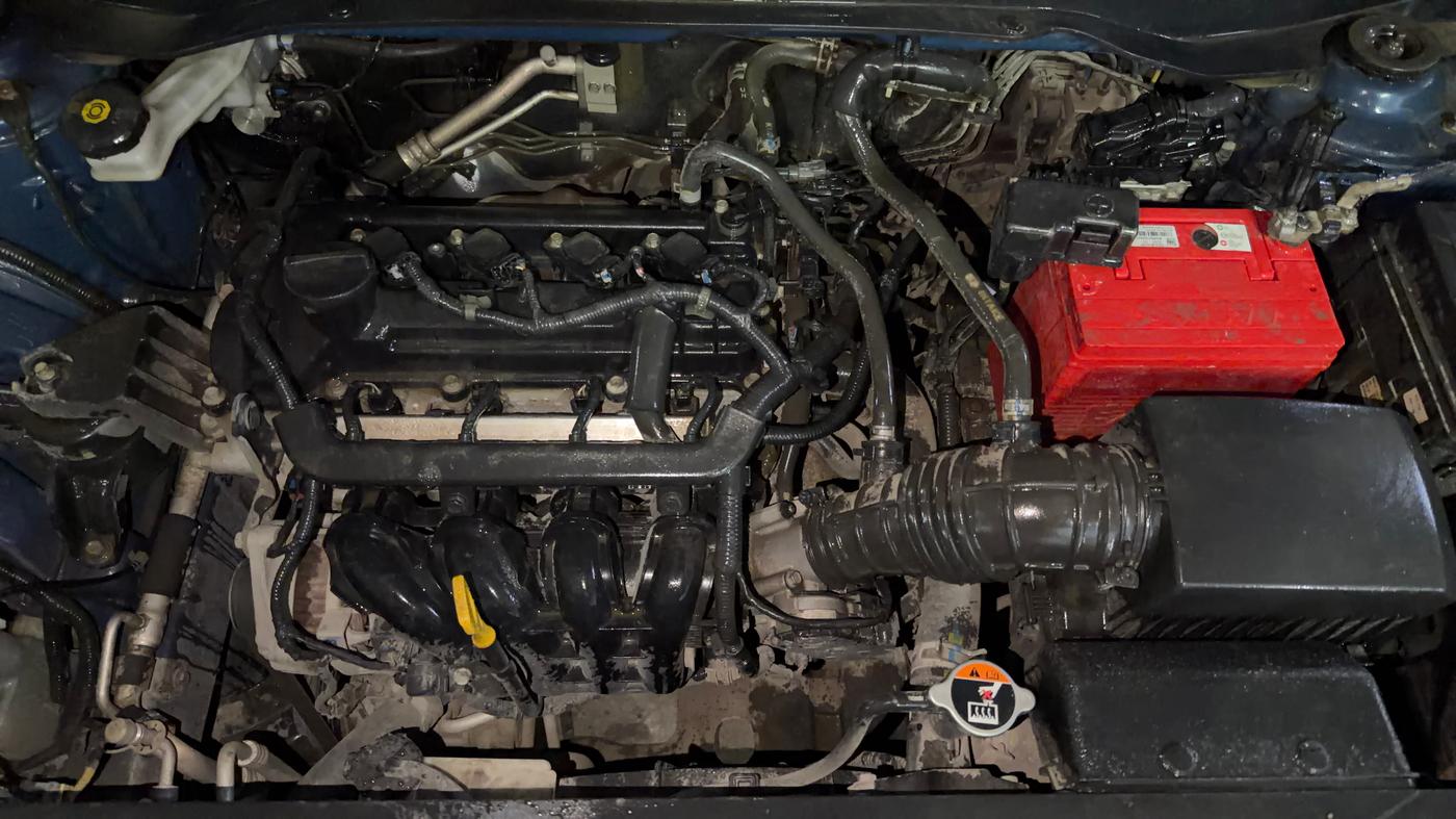 2022 Hyundai VENUE S 1.2, Petrol, Manual, 73,770 km, Engine View
