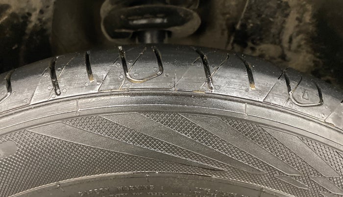 2020 MG HECTOR SHARP 1.5 DCT PETROL, Petrol, Automatic, 65,773 km, Right Front Tyre Tread