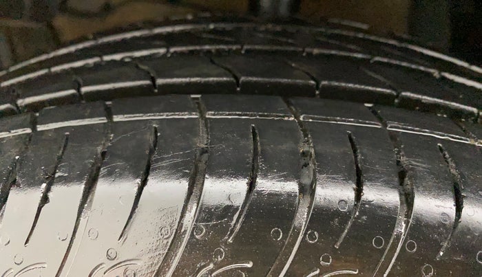 2023 Maruti BREZZA VXI SMART HYBRID, Petrol, Manual, 5,429 km, Left Front Tyre Tread