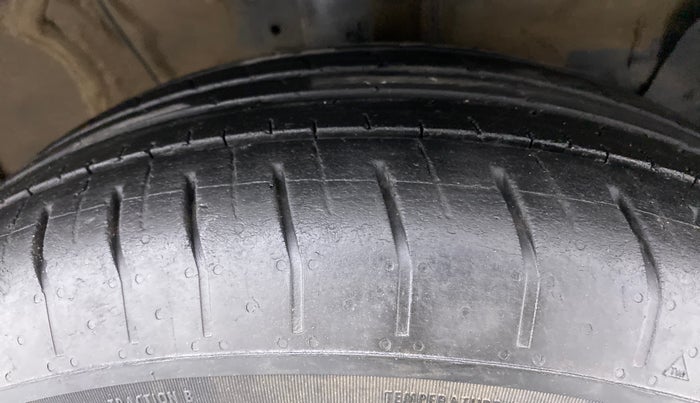 2020 Hyundai Creta 1.5 EX Petrol MT, Petrol, Manual, 33,643 km, Right Front Tyre Tread