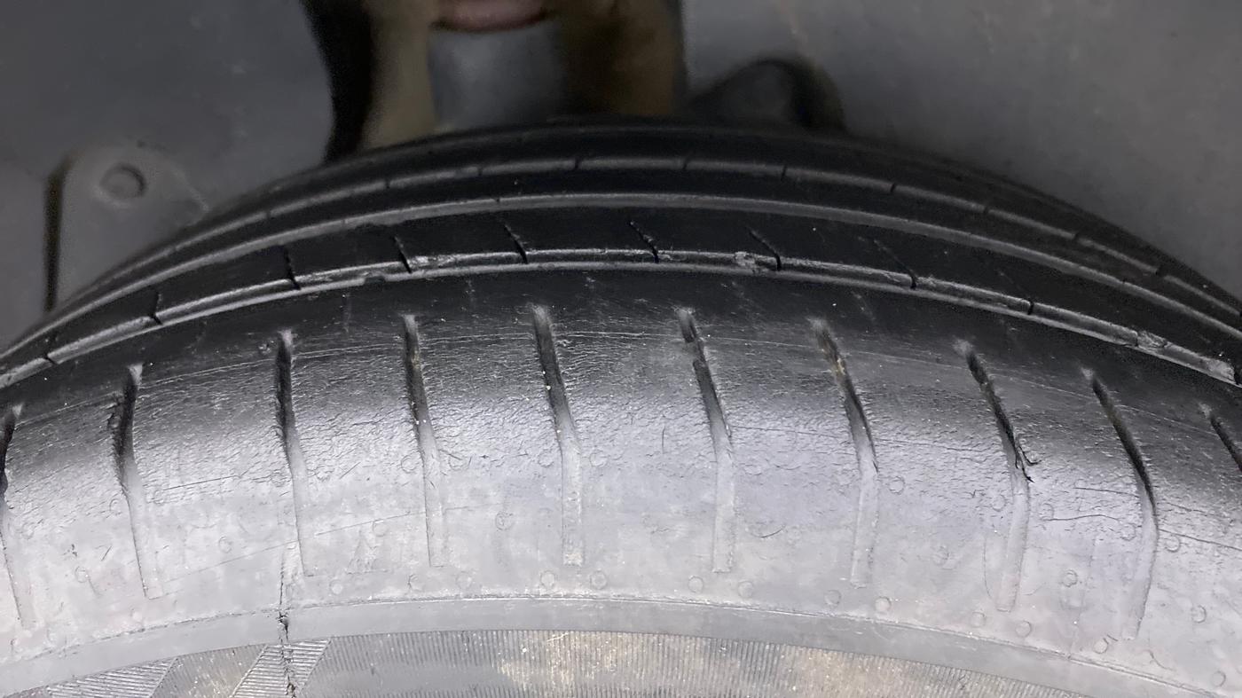 2020 Hyundai Creta 1.5 EX Petrol MT, Petrol, Manual, 33,643 km, Right Rear Tyre Tread