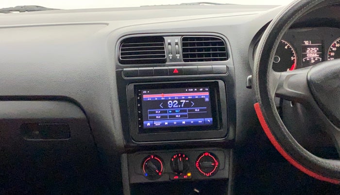 2017 Volkswagen Ameo TRENDLINE 1.5L, Diesel, Manual, 1,03,568 km, Air Conditioner