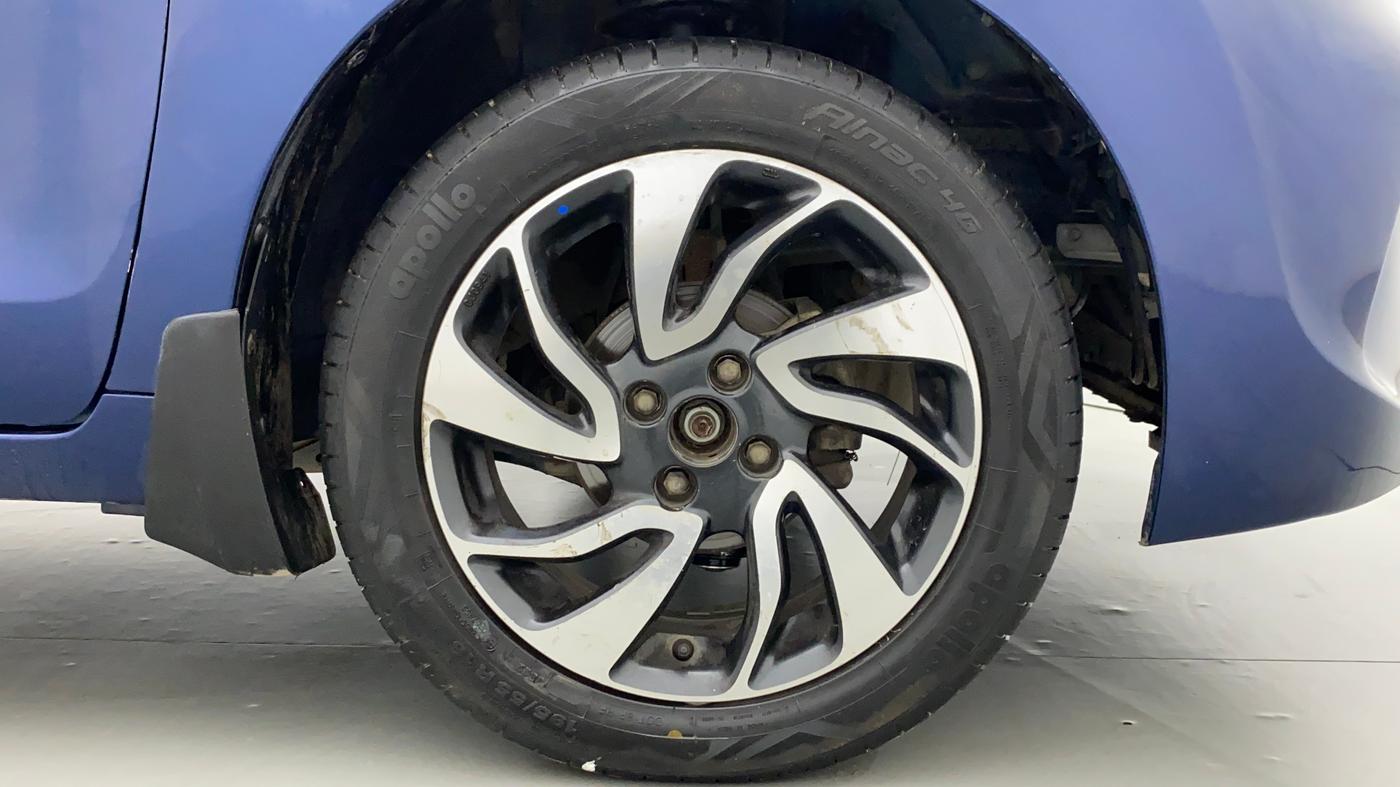 2019 Maruti Baleno ZETA PETROL 1.2, Petrol, Manual, 47,644 km, Right Front Wheel